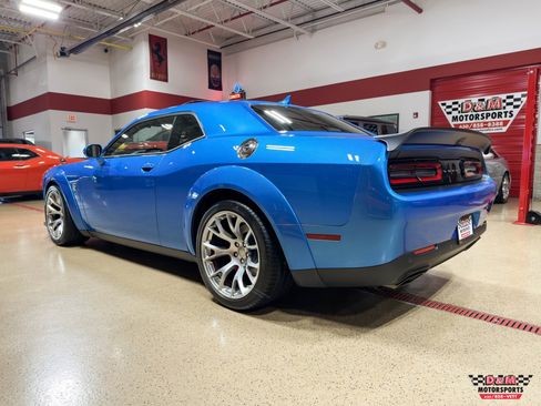 Used 2023 Dodge Challenger SRT Hellcat image 3