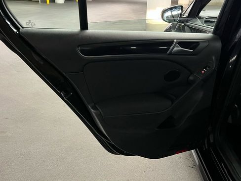 Used 2013 Volkswagen GTI 4-Door image 15