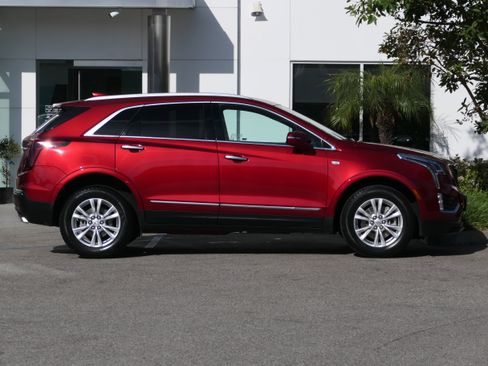 Certified 2022 Cadillac XT5 Luxury image 7