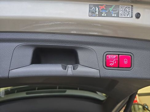 Certified 2022 Mercedes-Benz GLE 350 4MATIC w/ Premium Package image 15