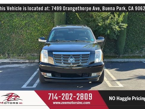 Used 2010 Cadillac Escalade Hybrid image 3