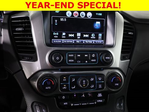 Used 2018 Chevrolet Suburban LT image 18