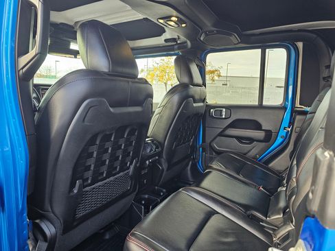 Used 2020 Jeep Gladiator Rubicon image 12