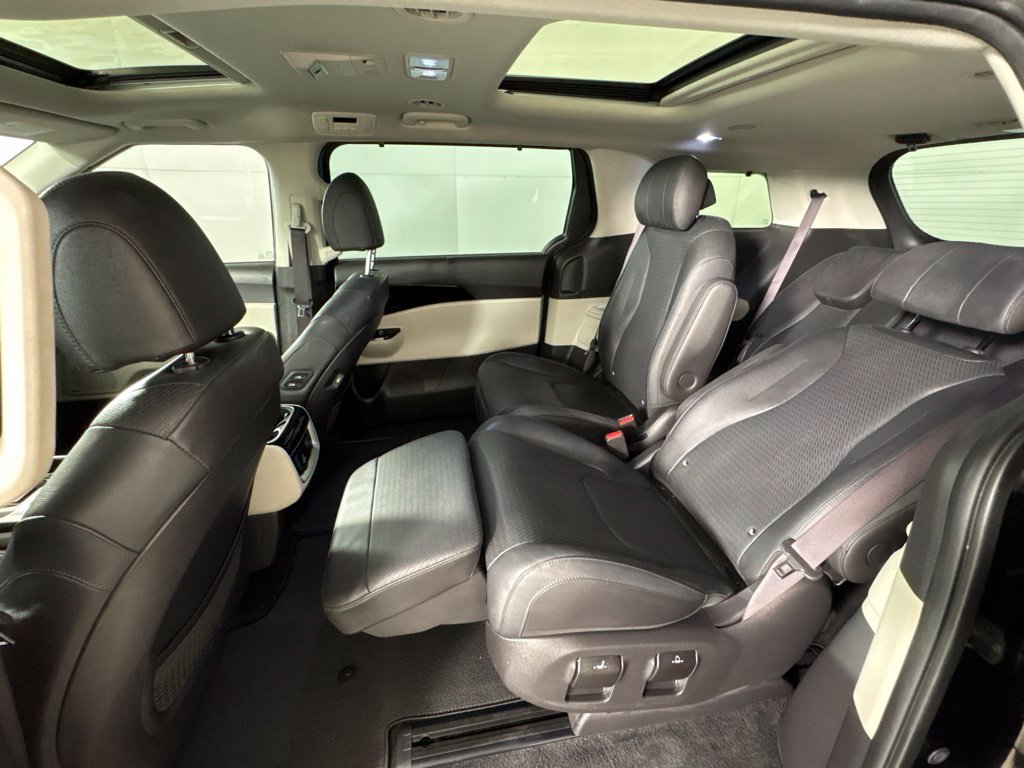 Used 2024 Kia Carnival SX Prestige FWD image 27