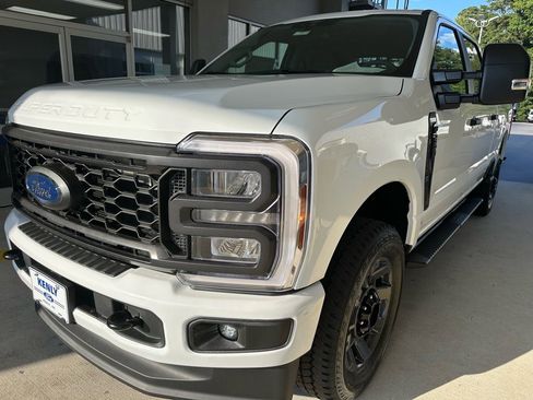 New 2026 Ford F250 XL image 3