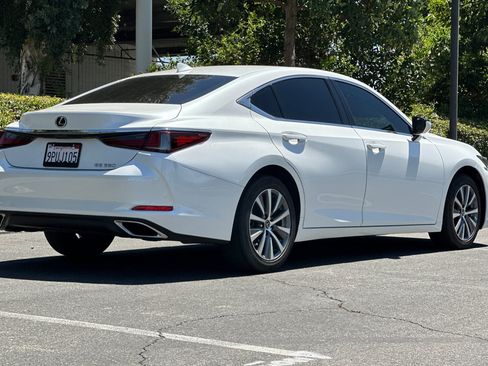 Used 2021 Lexus ES 350 w/ Accessory Package FWD image 9