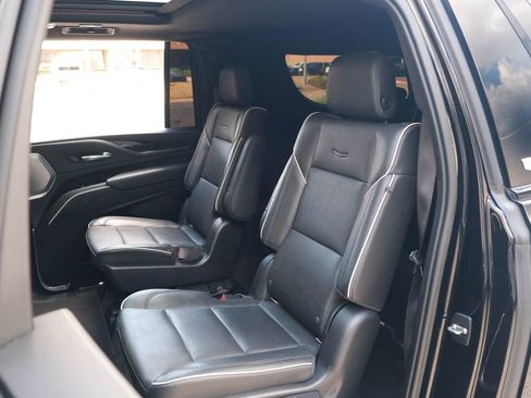 Used 2021 Cadillac Escalade ESV Sport w/ Driver Assist Tech Package image 27