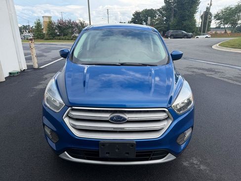 Used 2019 Ford Escape SE AWD/4WD image 2