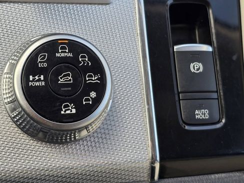 Used 2023 Mitsubishi Outlander SEL image 10