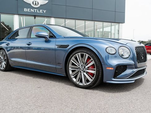 Certified 2025 Bentley Flying Spur Plug-In Hybrid AWD/4WD image 19