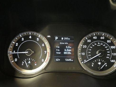 Certified 2022 Hyundai Venue Limited FWD image 16