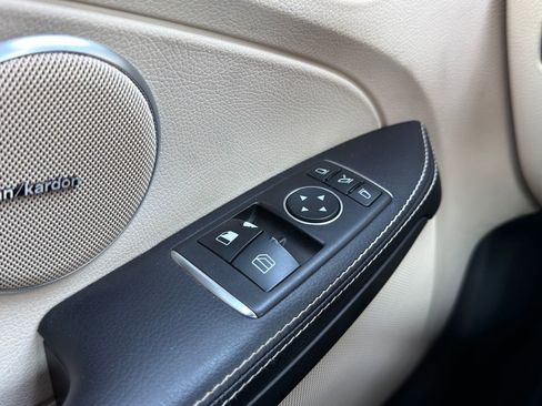 Used 2015 Mercedes-Benz SLK 250 image 14