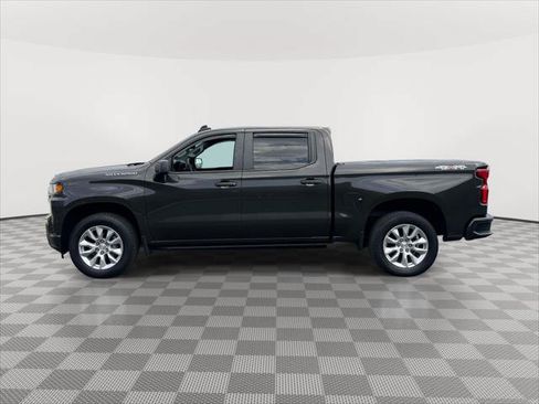 Used 2021 Chevrolet Silverado 1500 Custom w/ Safety Confidence Package AWD/4WD image 4