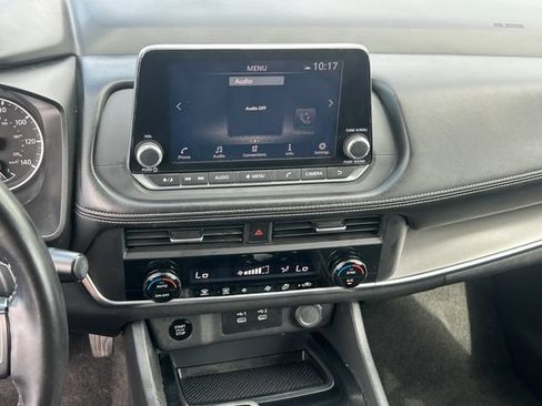 Used 2025 Nissan Rogue SV AWD/4WD image 14