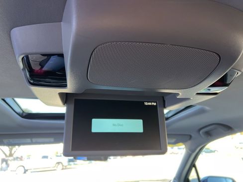 Used 2019 Honda Pilot Touring image 27