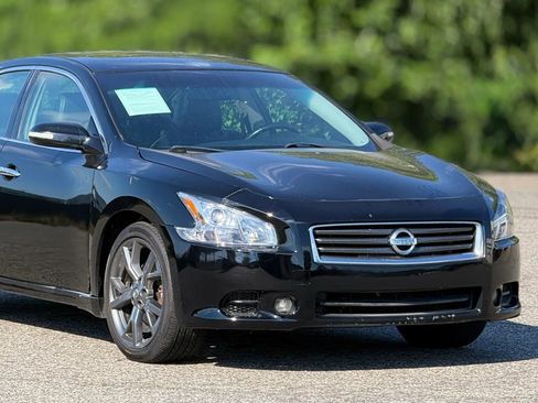 Used 2014 Nissan Maxima 3.5 SV w/ Sport Package FWD image 15