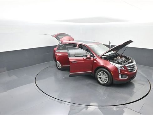 Used 2018 Cadillac XT5 Luxury w/ Driver Awareness Package image 35