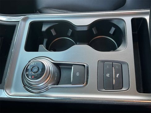 Used 2024 Ford Edge Titanium image 20