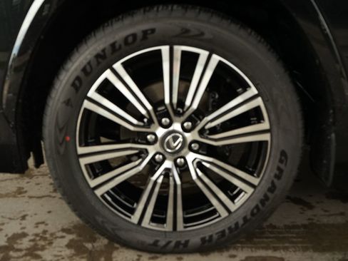 Used 2026 Lexus LX 700h Luxury w/ Accessory Package (Z1) AWD/4WD image 38