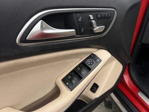 Used 2019 Mercedes-Benz GLA 250 4MATIC image 11