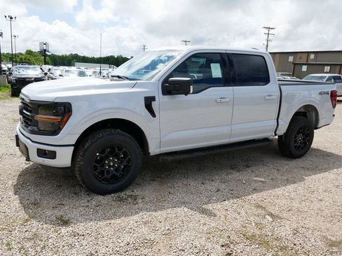 New 2025 Ford F150 XLT w/ Equipment Group 302A MID image 8