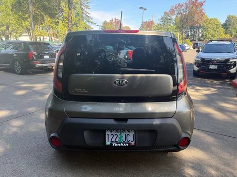 Used 2016 Kia Soul FWD image 5