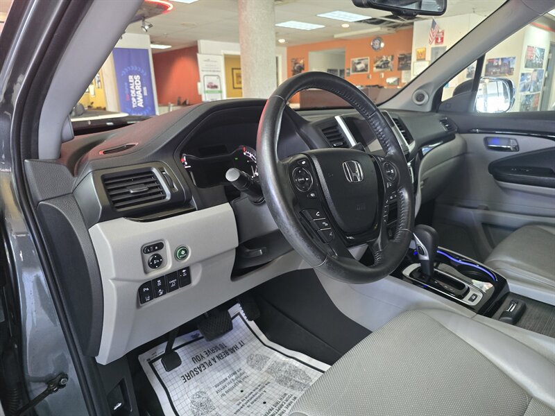 Used 2019 Honda Ridgeline RTL-E image 8
