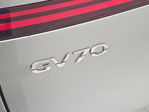 New 2026 Genesis GV70 2.5T Sport Prestige w/ G1 Accessory Package AWD/4WD image 11