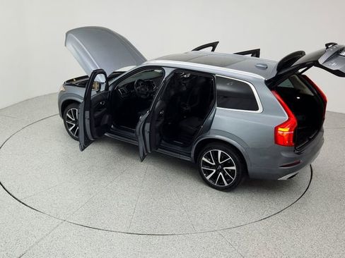 Used 2020 Volvo XC90 T6 Momentum w/ Protection Package image 38