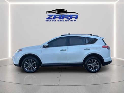 Used 2017 Toyota RAV4 Limited AWD/4WD image 4