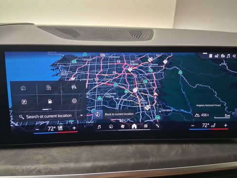 New 2026 BMW X7 xDrive40i w/ Climate Comfort Package image 27