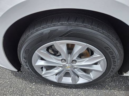 Used 2023 Chevrolet Malibu LT FWD image 25