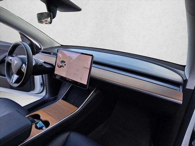 Used 2021 Tesla Model Y Long Range AWD/4WD image 19