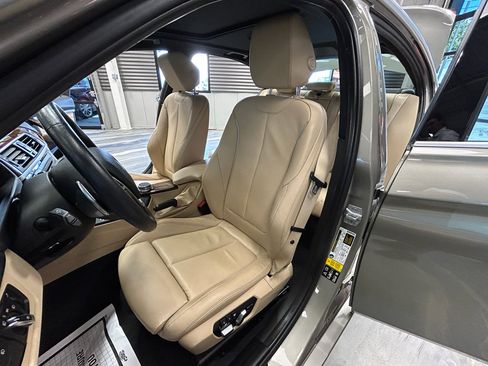 Used 2018 BMW 330i xDrive Sedan AWD/4WD image 7