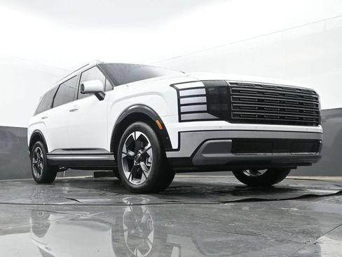 Used 2026 Hyundai Palisade Limited AWD/4WD image 25
