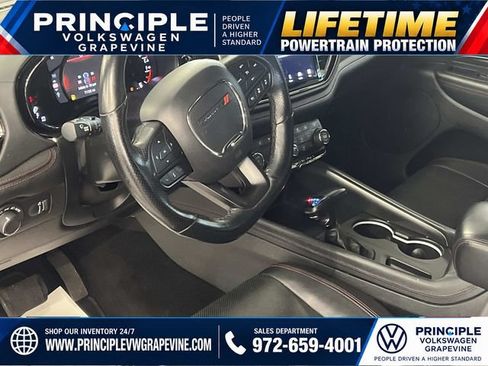 Used 2024 Dodge Durango GT RWD image 11