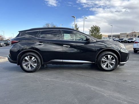 Used 2019 Nissan Murano SV w/ Premium Package image 2