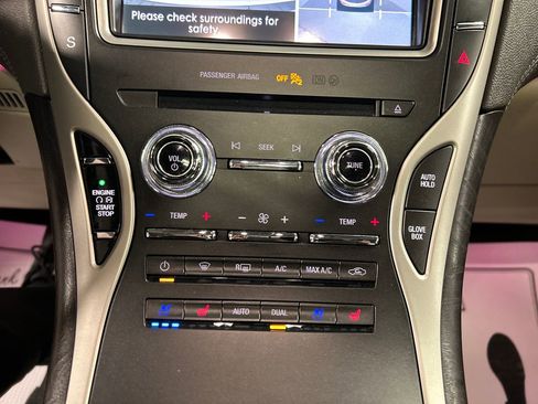 Used 2020 Lincoln Nautilus Reserve w/ Equipment Group 201A AWD/4WD image 17