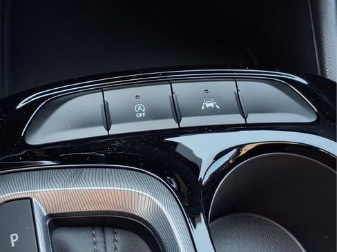 New 2026 Buick Envista Sport Touring image 11