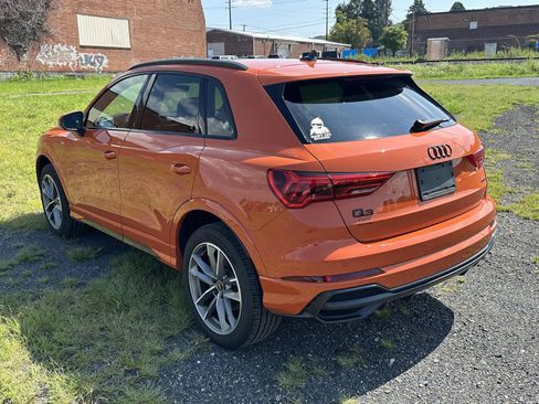 Used 2022 Audi Q3 2.0T Premium w/ Black Optic Sport Package AWD/4WD image 6