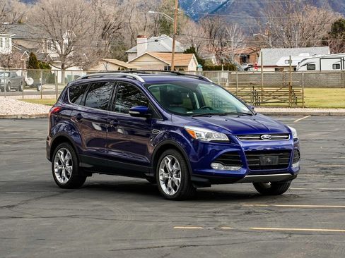 Used 2016 Ford Escape Titanium w/ Equipment Group 301A image 3