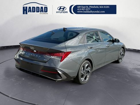New 2025 Hyundai Elantra Limited w/ Cargo Package image 6
