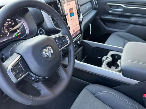 New 2026 RAM 1500 4WD 4D Crew Cab Big Horn/Lone image 9