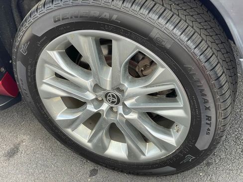 Used 2021 Toyota Highlander Limited image 36