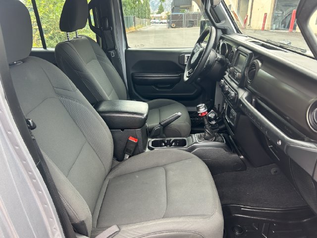 Used 2018 Jeep Wrangler Unlimited Sport AWD/4WD image 27