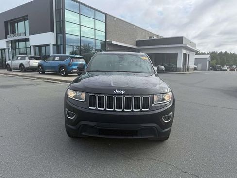 Used 2016 Jeep Grand Cherokee Laredo w/ Quick Order Package 23E AWD/4WD image 2