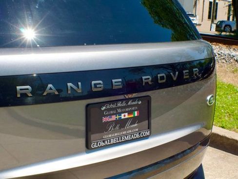 Used 2023 Land Rover Range Rover Long Wheelbase Autobiography AWD/4WD image 9