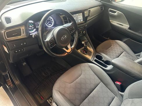 Used 2019 Kia Niro LX FWD image 8