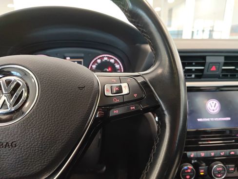 Used 2020 Volkswagen Passat 2.0T SE w/ Sunroof Package image 16