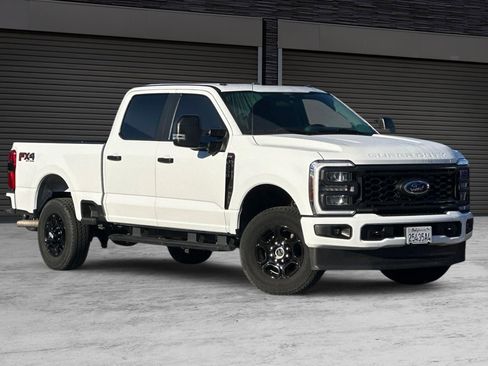 Used 2024 Ford F250 XL w/ STX Appearance Package image 2